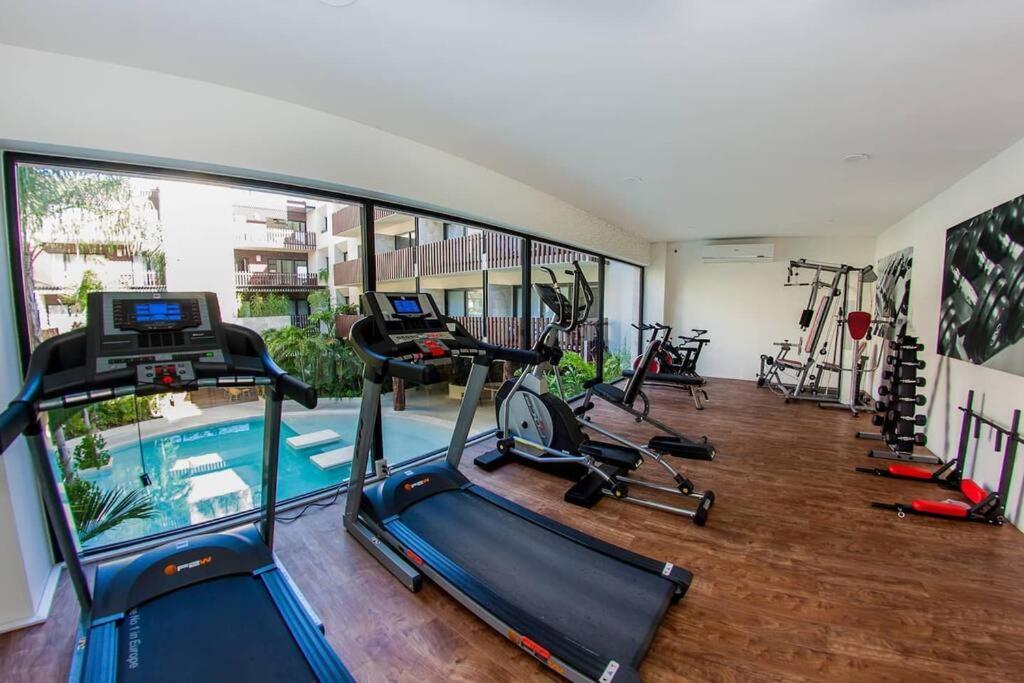 Paradise: 2 Bed 2 Bath Downtown Apartamento Playa del Carmen